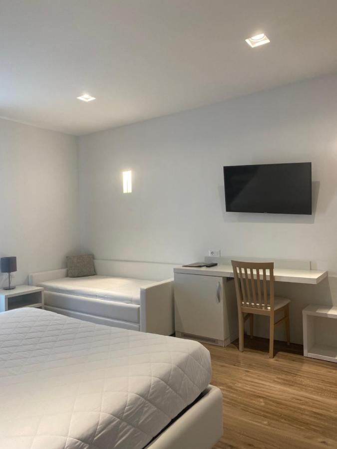 Hotel Columbia & Ninfea Лидо ди Йезоло Екстериор снимка
