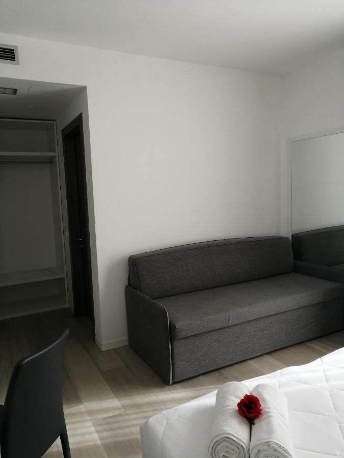 Hotel Columbia & Ninfea Лидо ди Йезоло Екстериор снимка